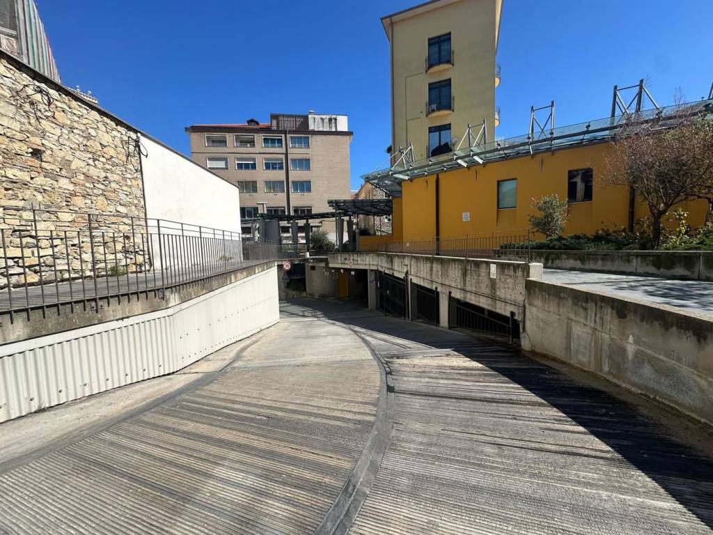 Box / garage a Imperia in Piazza Dante - Foto 4