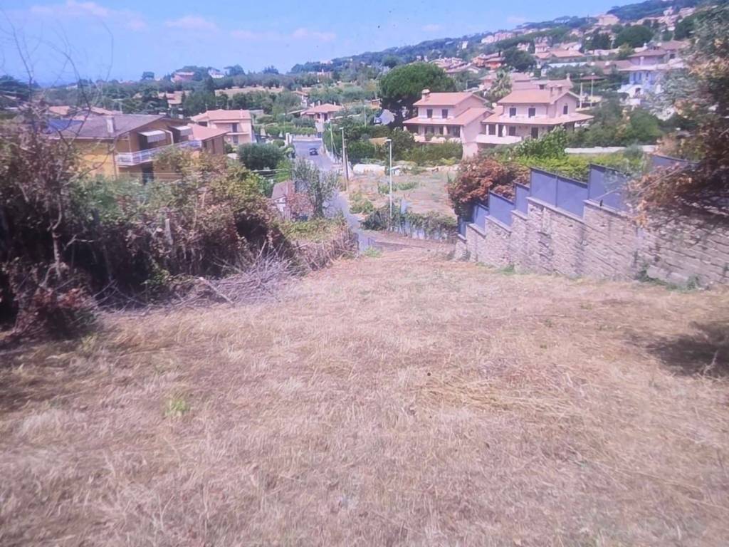 Terreno a Albano laziale in Via Abetonia - Foto 2