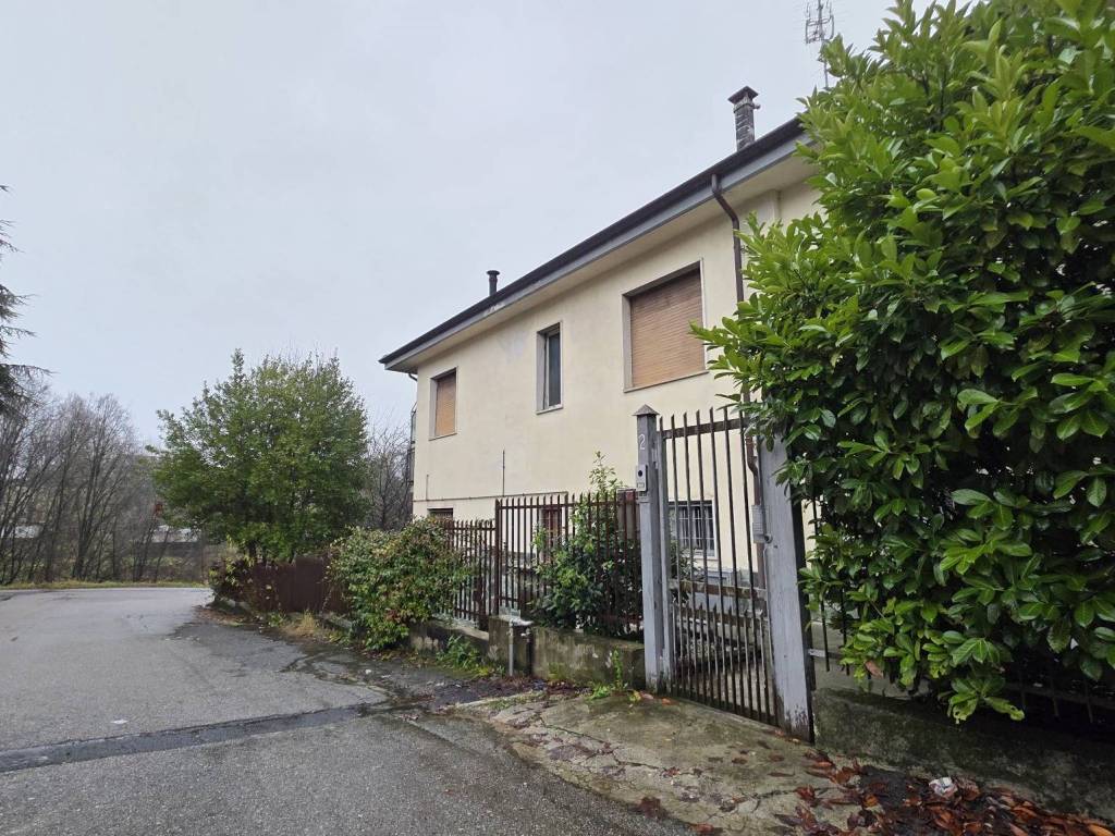 Villa a Asti in Via Leopoldo Fregoli, 30 - Foto 2