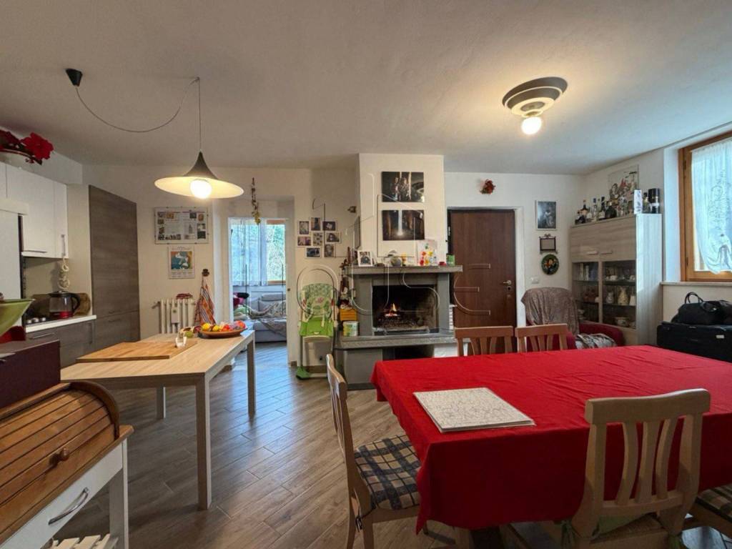 Casa indipendente a Città di castello in Via delle Terme, Terme di Fontecchio, Città di Castello, Perugia, Umbria, Italia - Foto 3