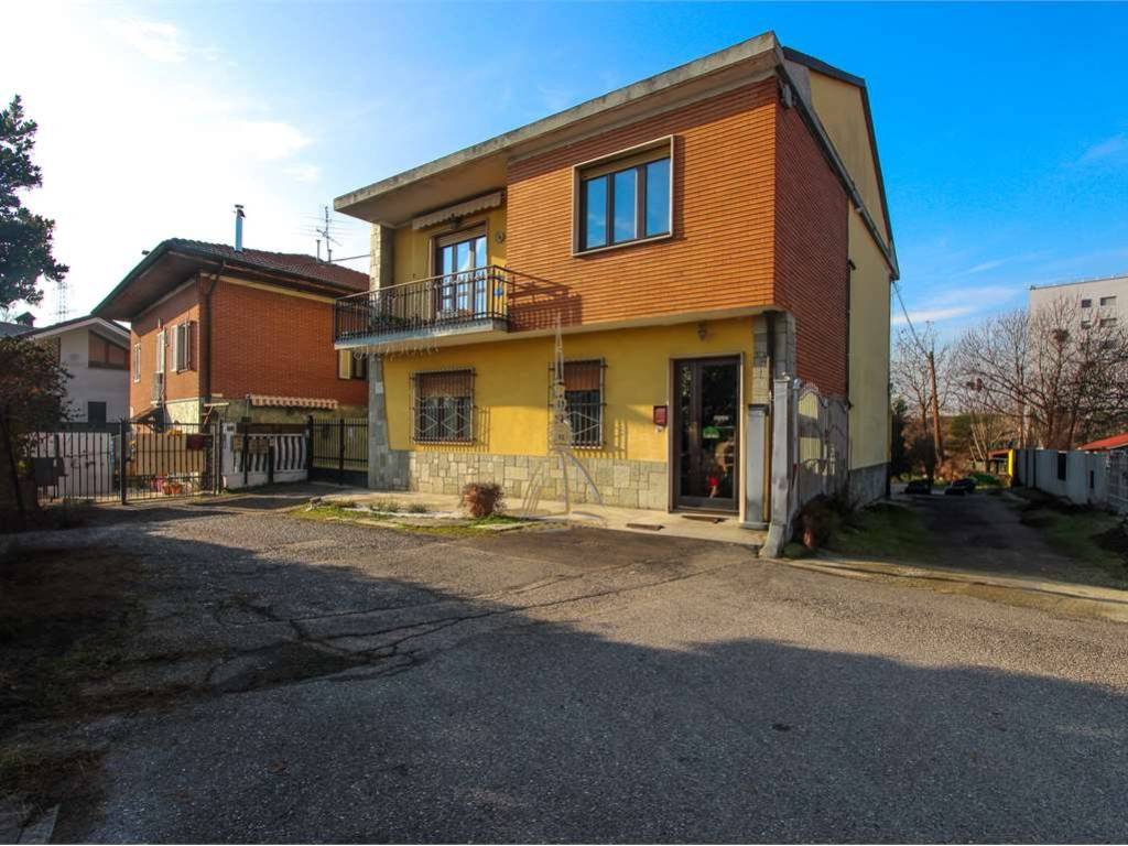 Appartamento a Moncalieri in Via Pasubio , 58 - Foto 2