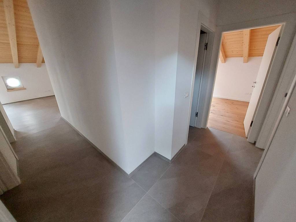 Appartamento a Levico terme in Via Giuseppe Garibaldi - Foto 5