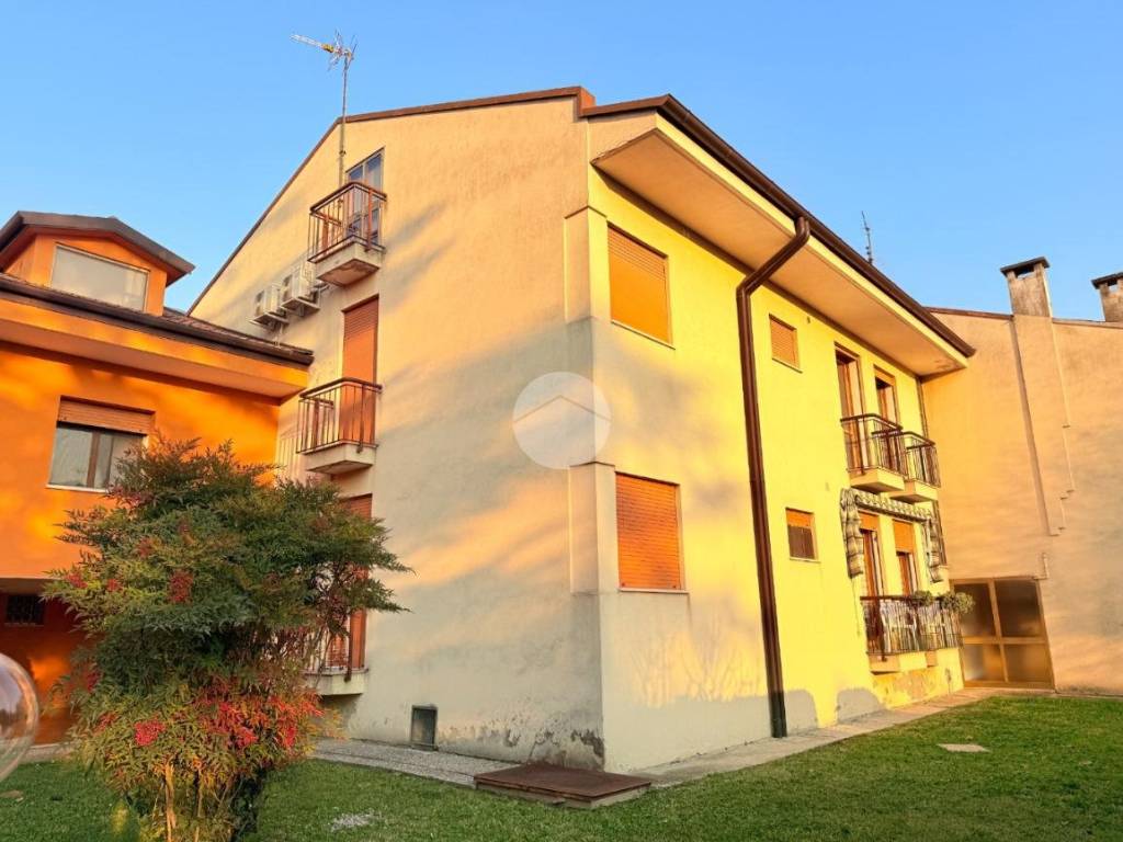 Appartamento a Battaglia terme in VIA VITTORIO VENETO, 10 - Foto 3