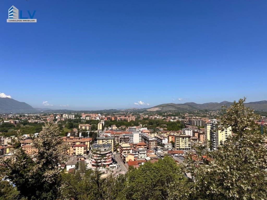 Attico / mansarda a Frosinone in Piazza San Tommaso D'Aquino - Foto 4