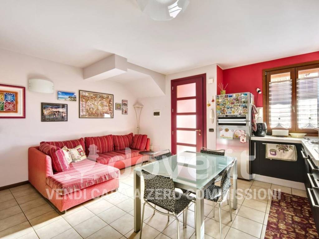 Appartamento a Porto mantovano in Via Calipari - Foto 3