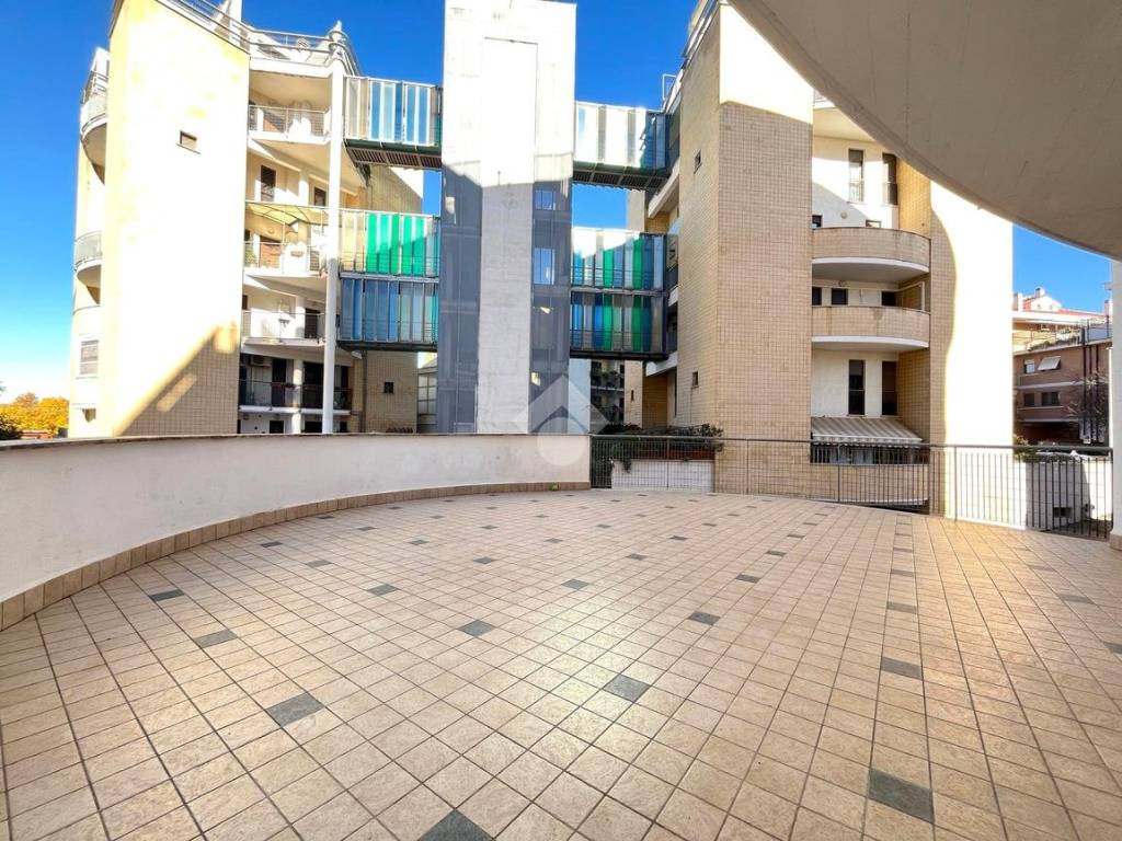 Appartamento a Monterotondo in Via Vulcano - Foto 2