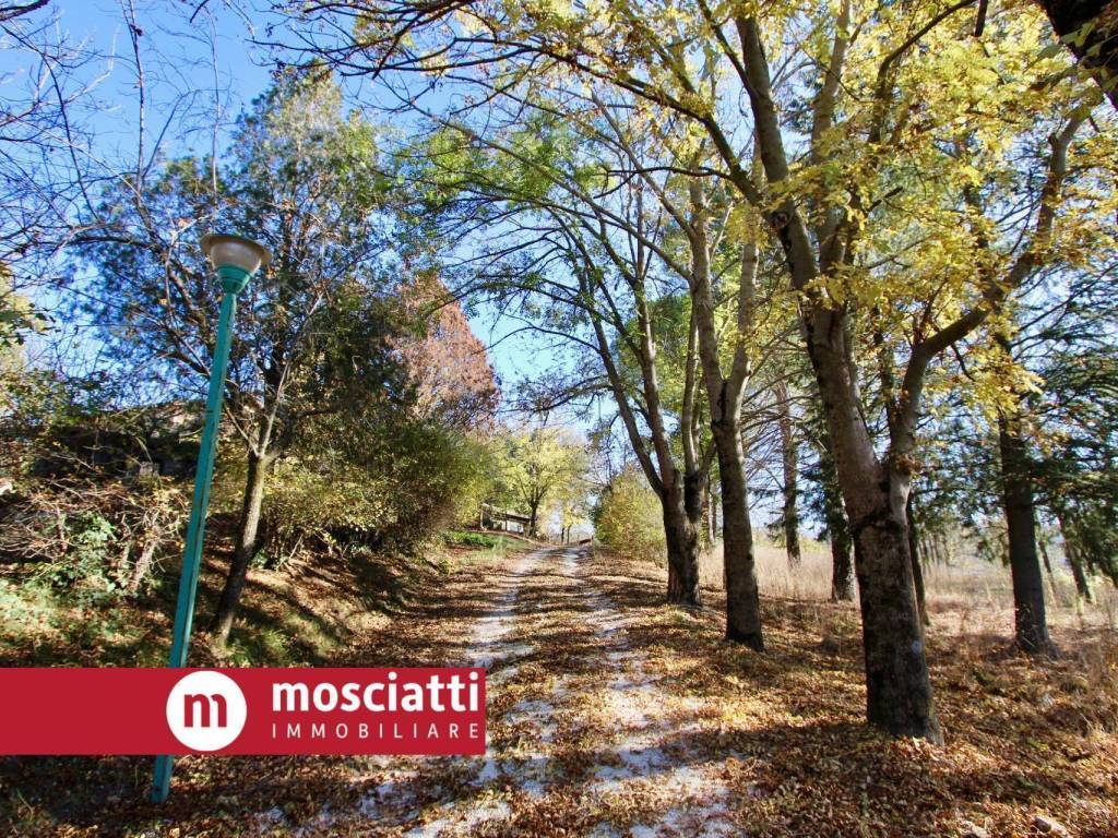 Villa a Matelica in Vocabolo Colle Sant'Antonio - Foto 2