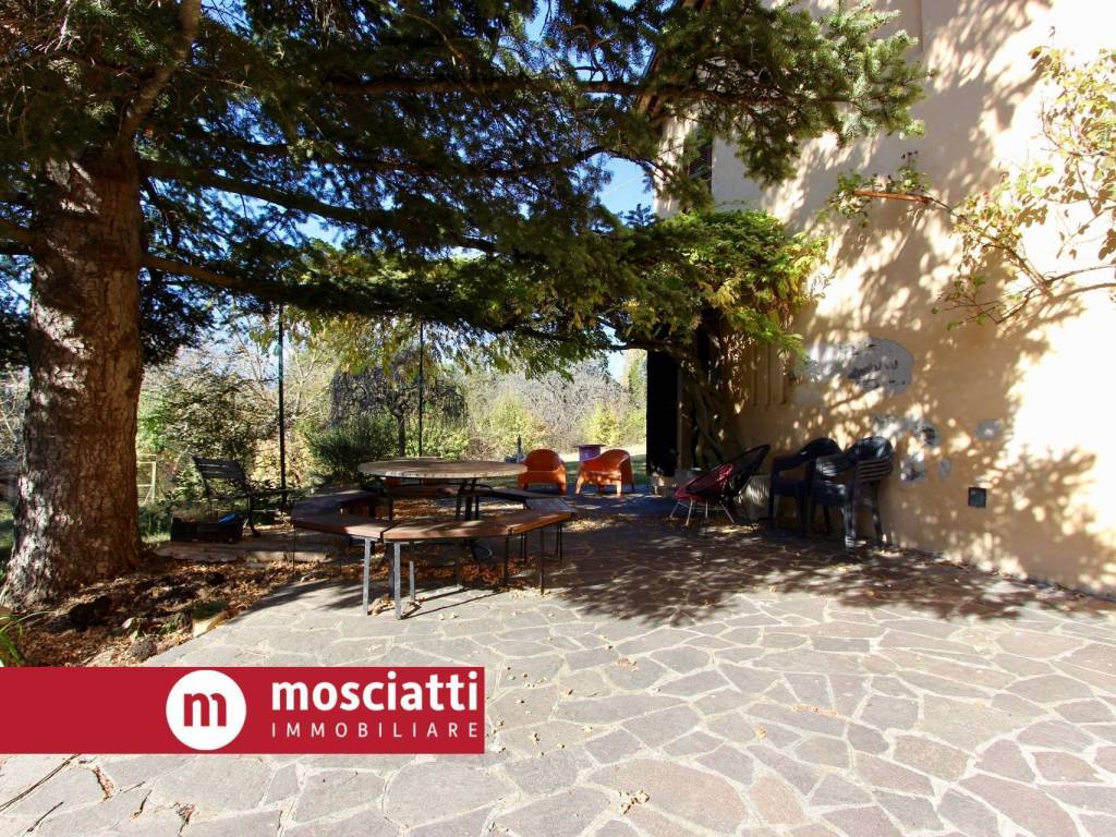 Villa a Matelica in Vocabolo Colle Sant'Antonio - Foto 4