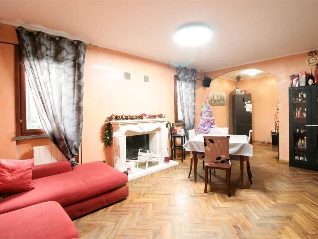 Villa a Paderno dugnano in Via Silvio Pellico, 1 - Foto 2