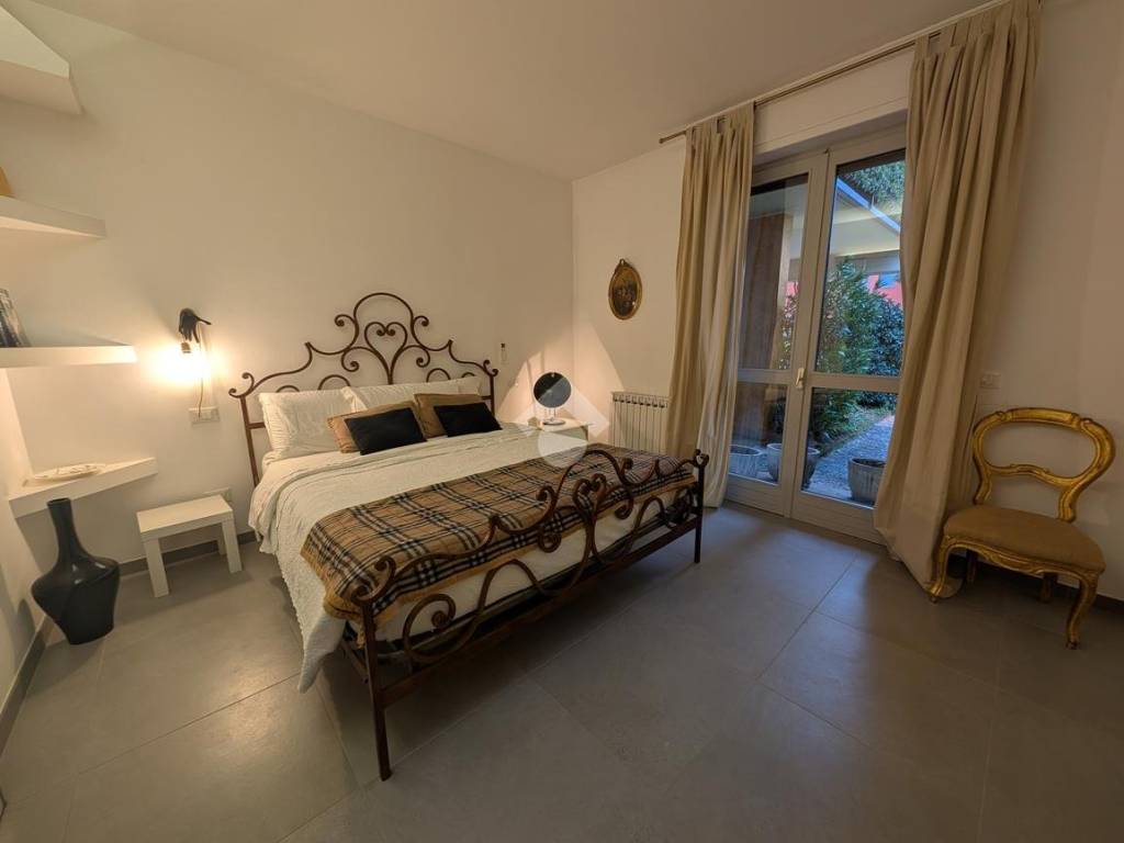 Appartamento a Sirmione in Via S. Martino della Battaglia, 24 - Foto 5
