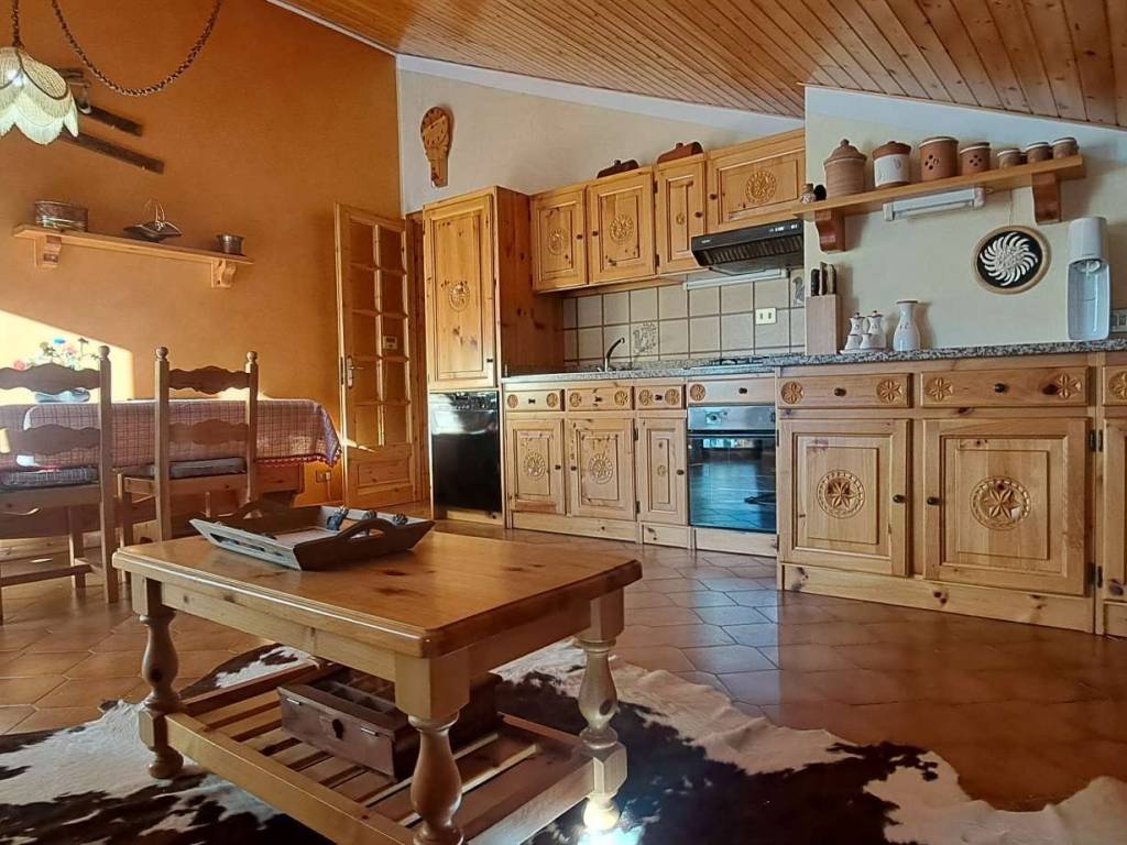 Appartamento a Pragelato in via Del Rif - Foto 2
