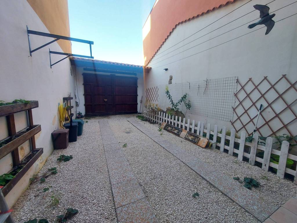 Villetta a schiera a Nurachi - Foto 2