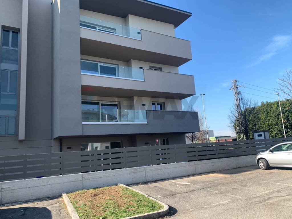 Appartamento a Stezzano in Pzza Libertà - Foto 5