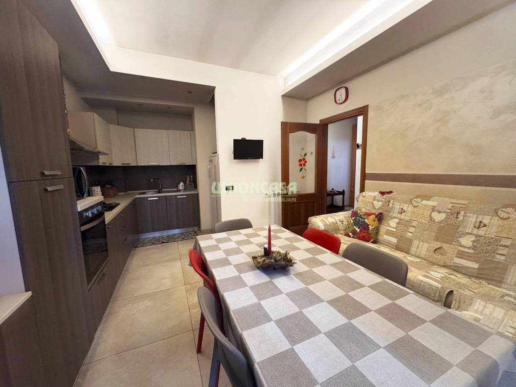 Appartamento a Tradate in Piazza della Chiesa, 12 - Foto 4