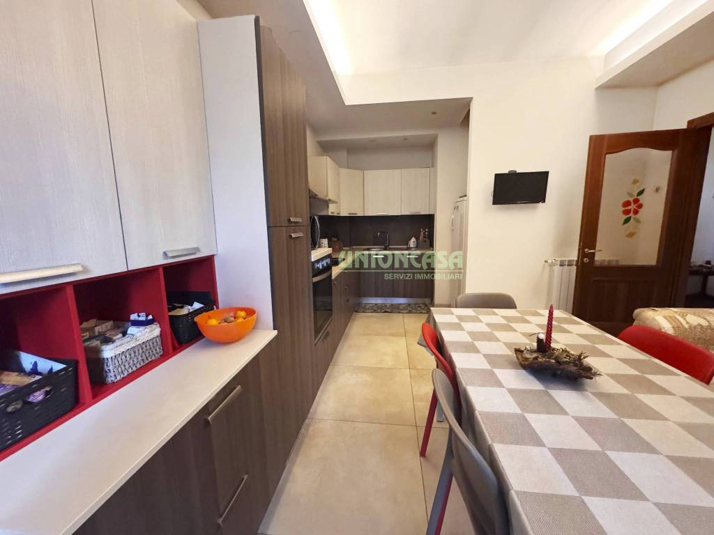 Appartamento a Tradate in Piazza della Chiesa, 12 - Foto 5