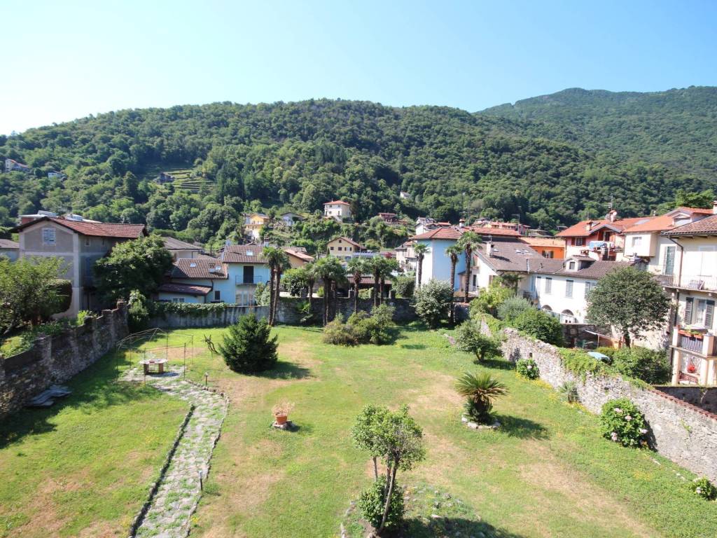 Appartamento a Cannobio in Via Antonio Giovanola, 57 - Foto 4