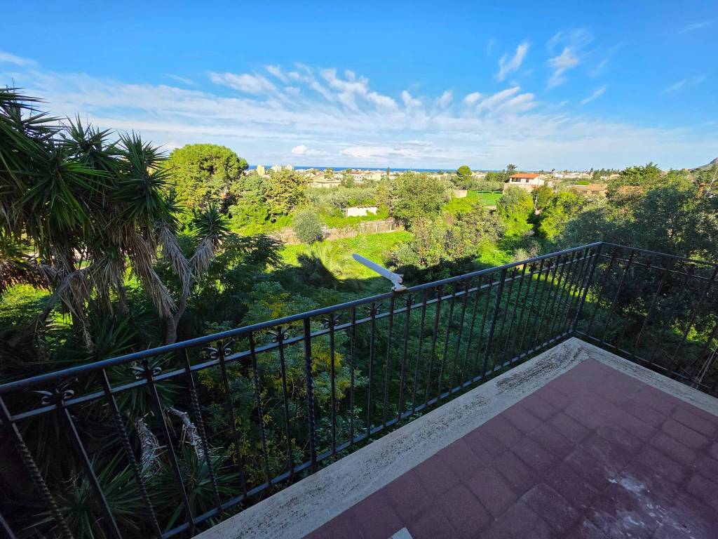 Appartamento a Terrasini in SS113 - Foto 2