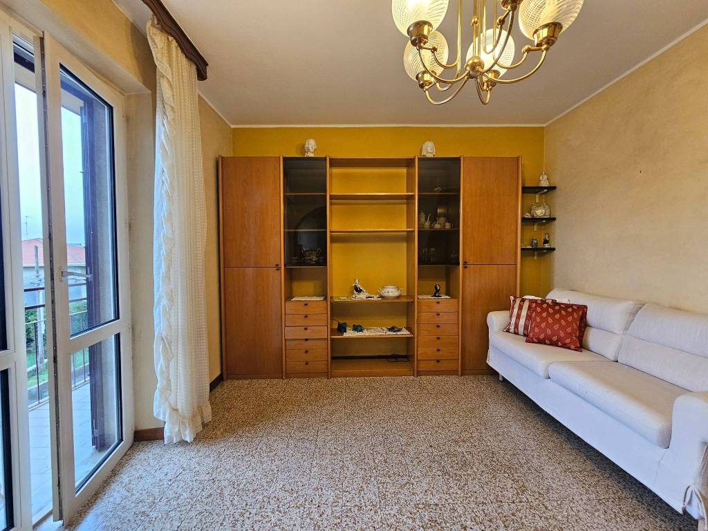 Appartamento a Almenno san salvatore in Via Giosuè Carducci - Foto 3