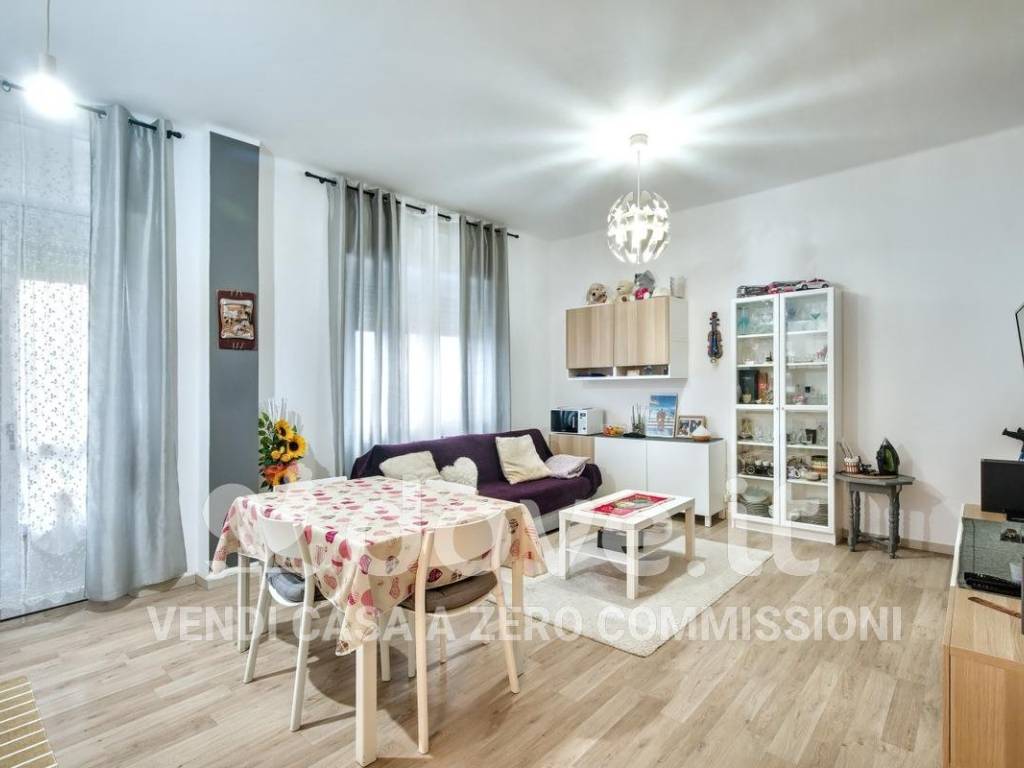 Appartamento a Pinerolo in Viale Castelfidardo, 26 - Foto 4