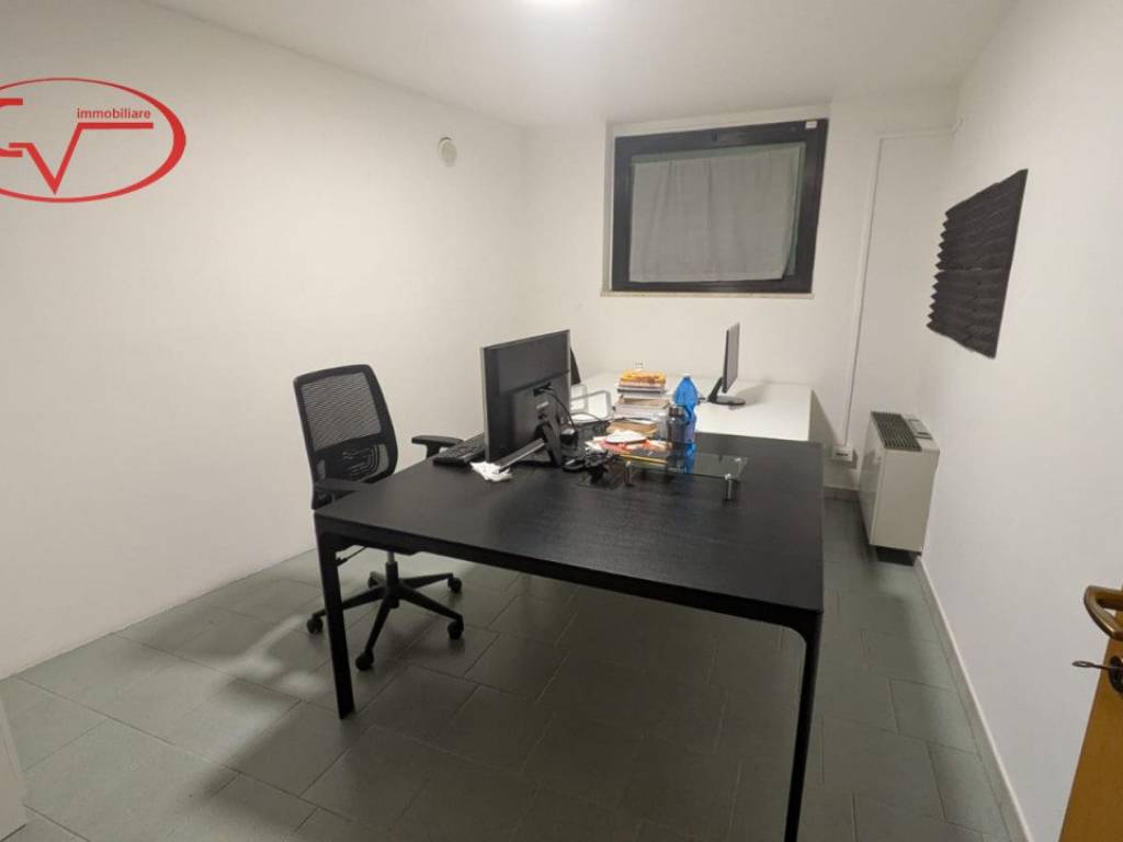 Immobile a Montevarchi in Viale Armando Diaz - Foto 4