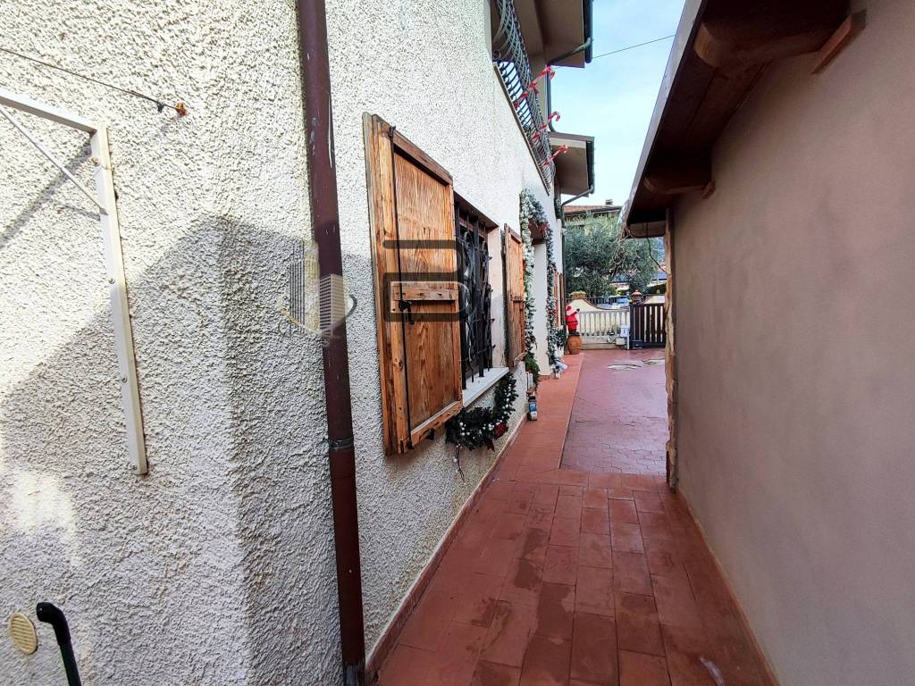 Villa a Massarosa in Via di Fondineto, 75 - Foto 5