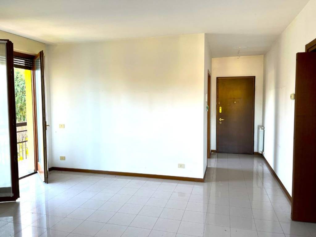 Appartamento a Albizzate in Via Dante Alighieri, 5 - Foto 3