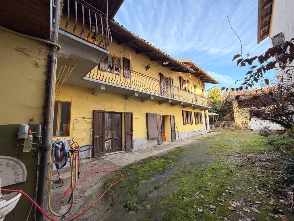 Casa indipendente a Crescentino in Via Camillo Benso di Cavour, 45 - Foto 3