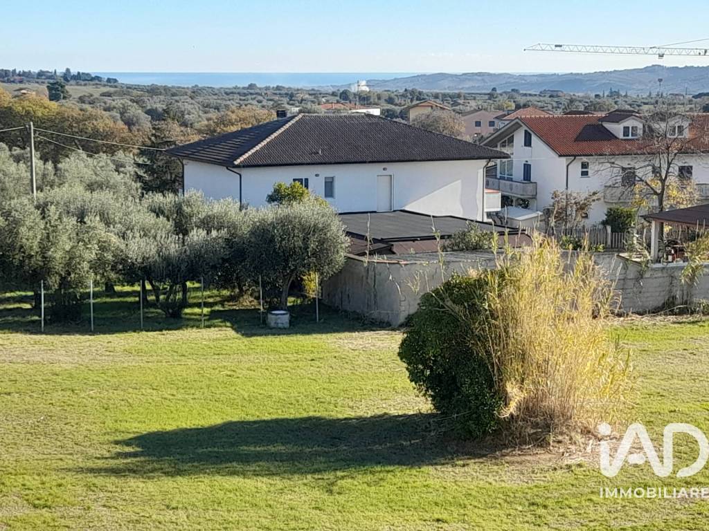 Attico / mansarda a Bellante in Viale Rinascita, 3 - Foto 2