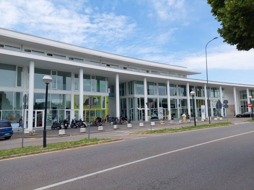 Immobile a Ravenna in Viale Enrico Berlinguer - Foto 4