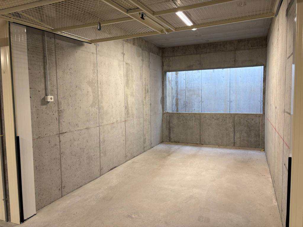 Box / garage a Verona in Via Alessandro Poerio - Foto 3