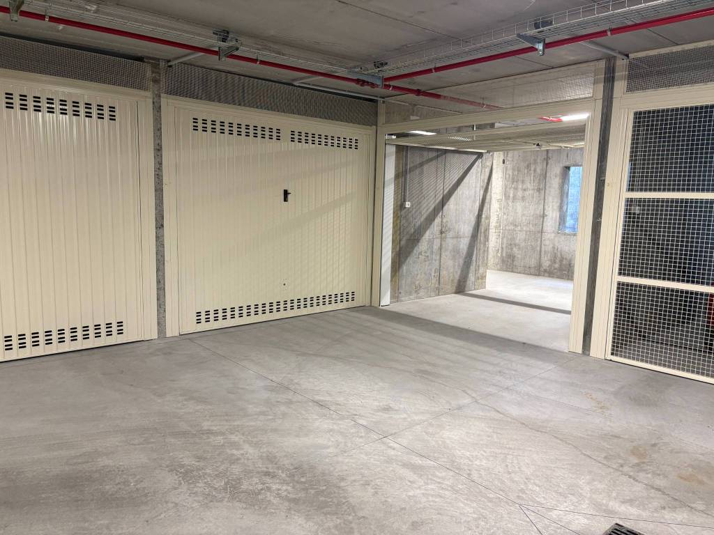 Box / garage a Verona in Via Alessandro Poerio - Foto 2