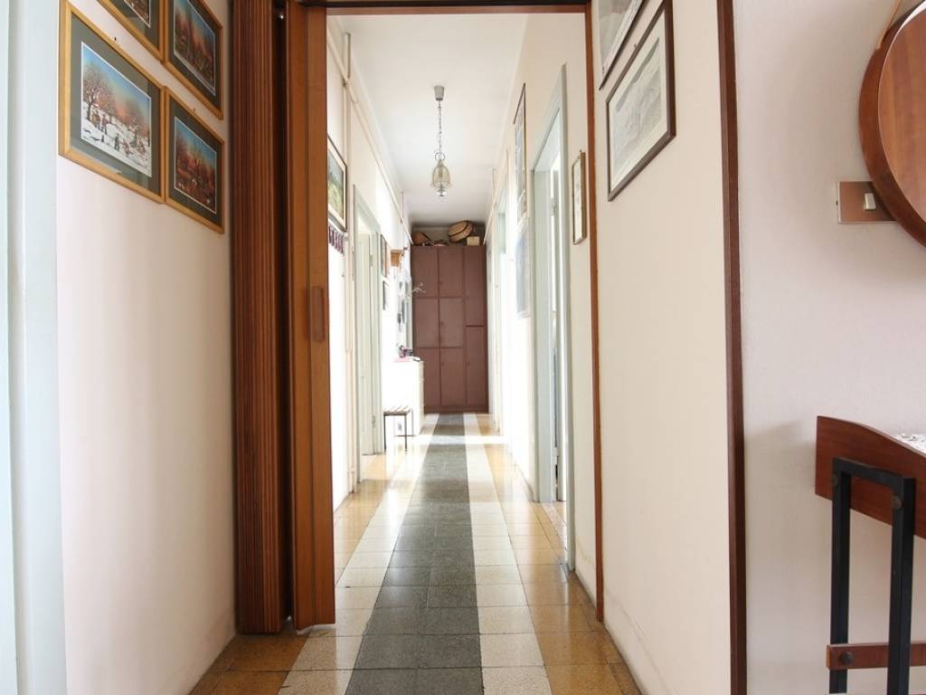 Appartamento a Verona in Via Generale Gaetano Giardino, 6 - Foto 4