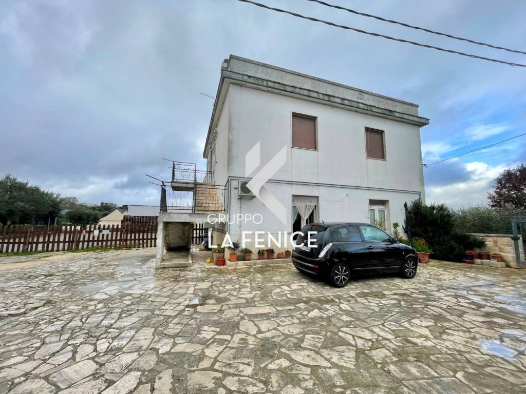 Appartamento a Locorotondo in Via Carlo III di Borbone - Foto 2