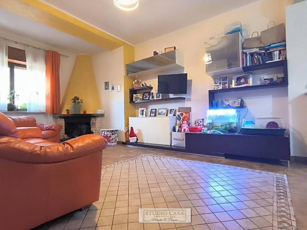 Appartamento a Castellabate in Via Degli Ulivi, 84048 Castellabate SA, Italia - Foto 2