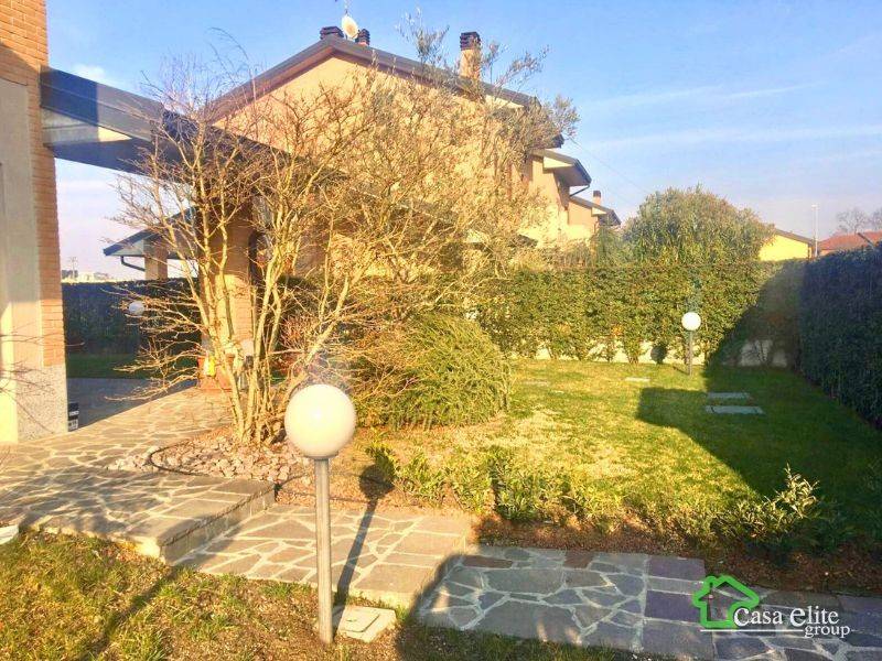 Villa a Casaletto lodigiano in Via Padri Ladie', 67 - Foto 2