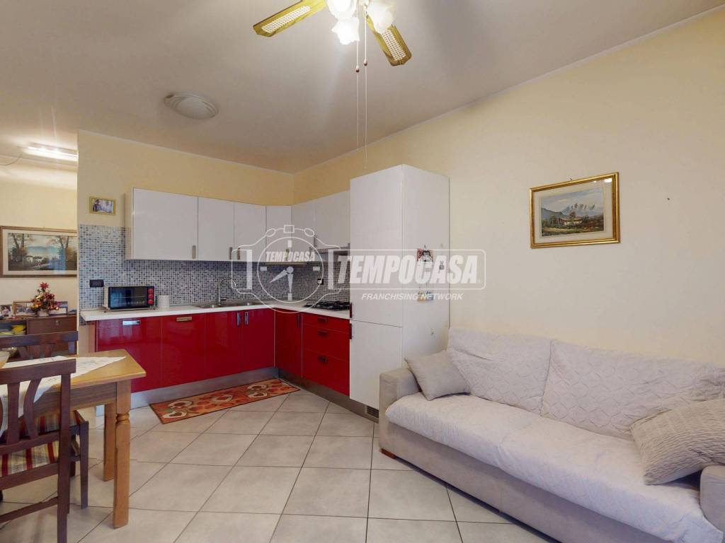 Appartamento a Moncalieri in Via Confalonieri 3 - Foto 2