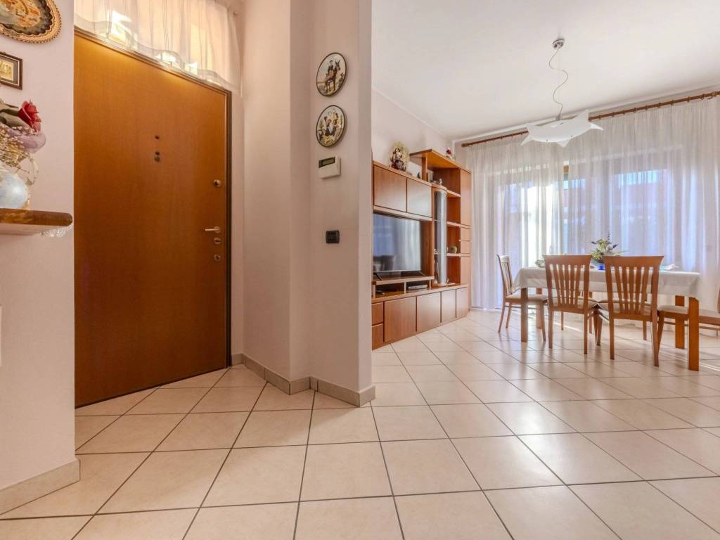 Villa a Novate milanese in Via Monte Grappa, 67 - Foto 3