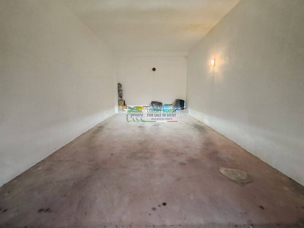 Box / garage a Ragusa in VIA STESICORO, 48 - Foto 3