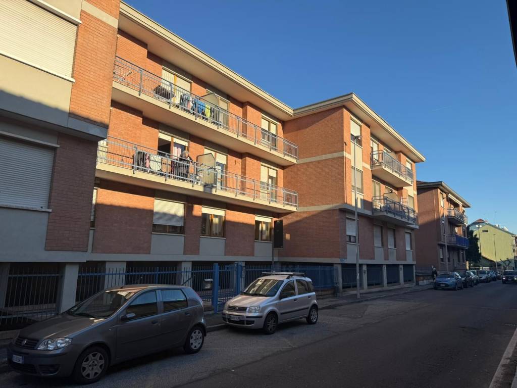 Appartamento a Settimo torinese in Via della Repubblica - Foto 2