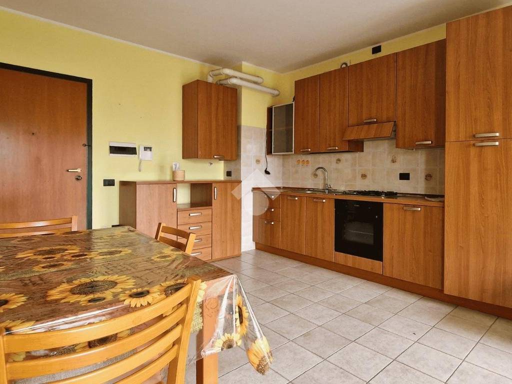 Appartamento a Gallarate in Via Olona, 19 - Foto 3