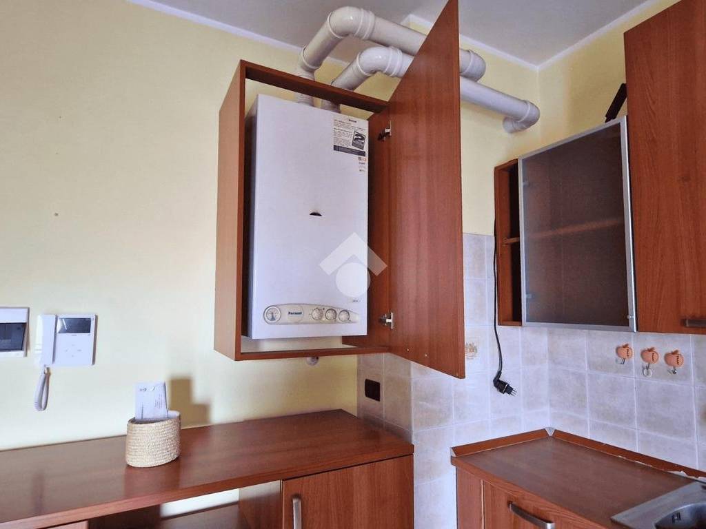 Appartamento a Gallarate in Via Olona, 19 - Foto 4