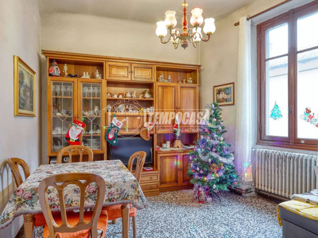 Appartamento a Arcisate in Via Martinelli Foscarini - Foto 2
