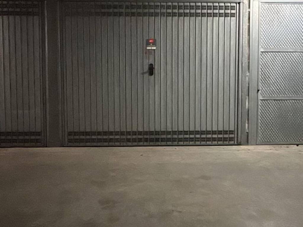 Box / garage a Loano in Via Monte Pasubio, 5 - Foto 2