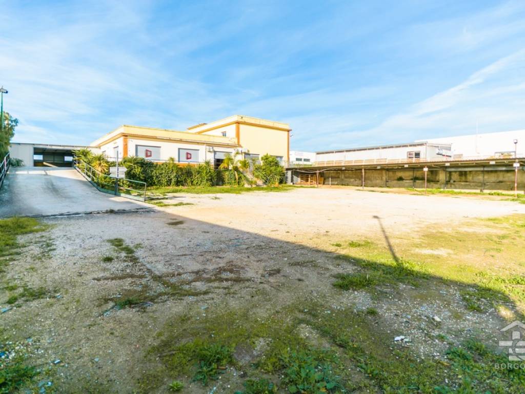 Immobile a Manfredonia in SS89 - Foto 2