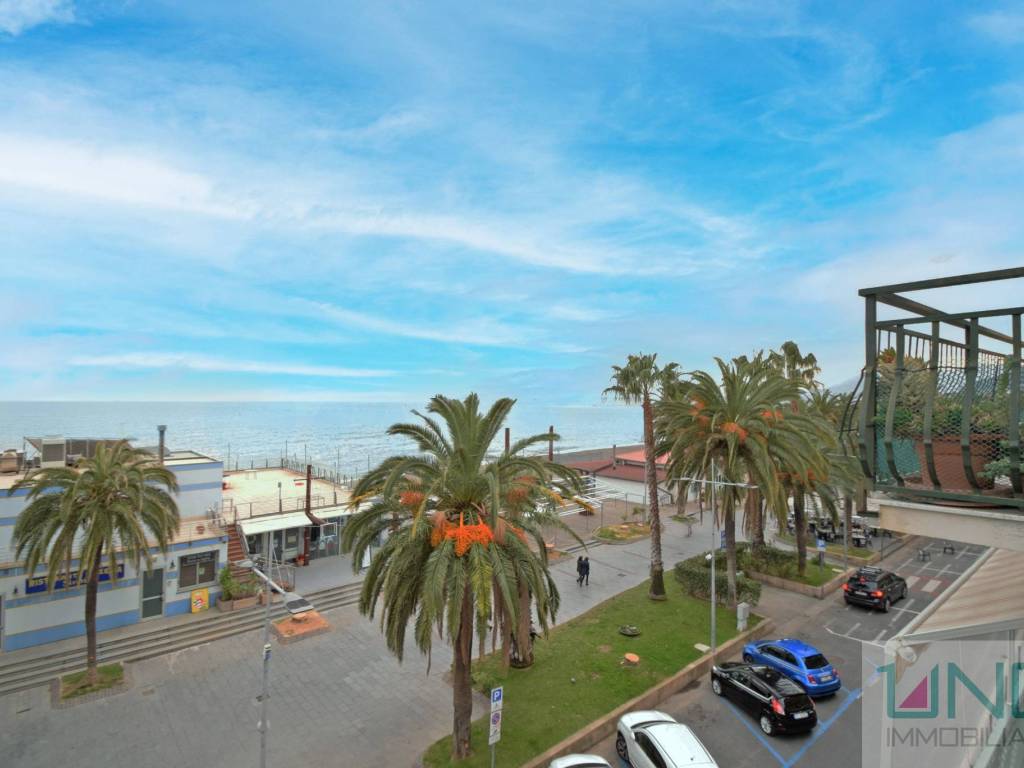 Appartamento a Loano in Corso Roma - Foto 2