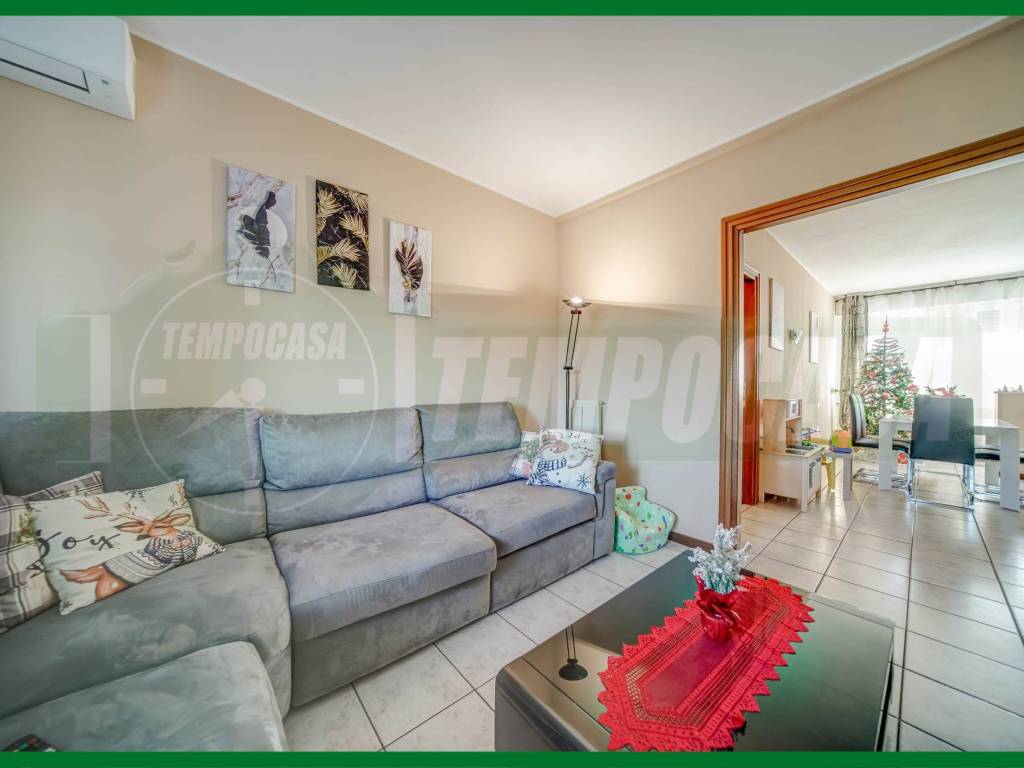 Appartamento a Gallarate in Strada Pradisera - Foto 2