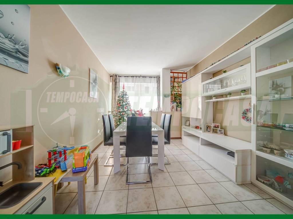 Appartamento a Gallarate in Strada Pradisera - Foto 3