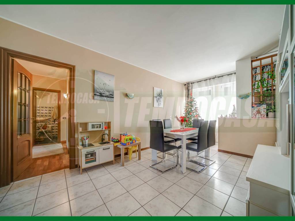 Appartamento a Gallarate in Strada Pradisera - Foto 5