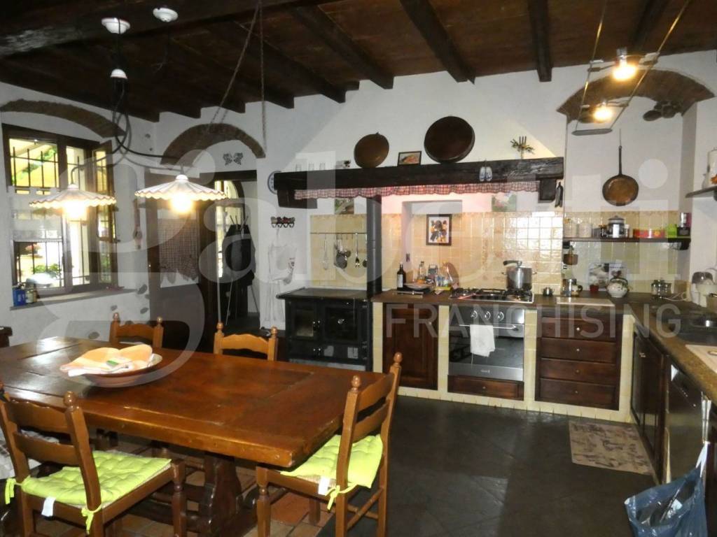 Rustico / casale a Pinerolo in via Motta Sanctus, 37 - Foto 4