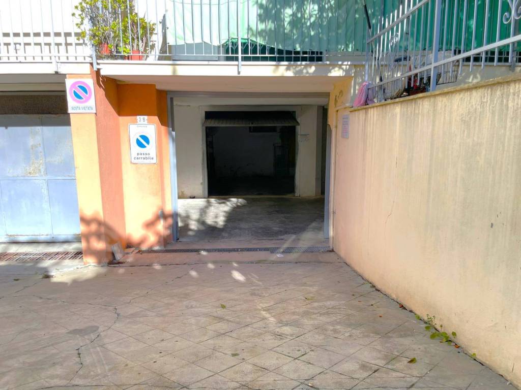 Box / garage a San bartolomeo al mare in via elba - Foto 4